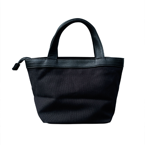 Initial tote bag S(Black) FASHION GOODS Bling Me!